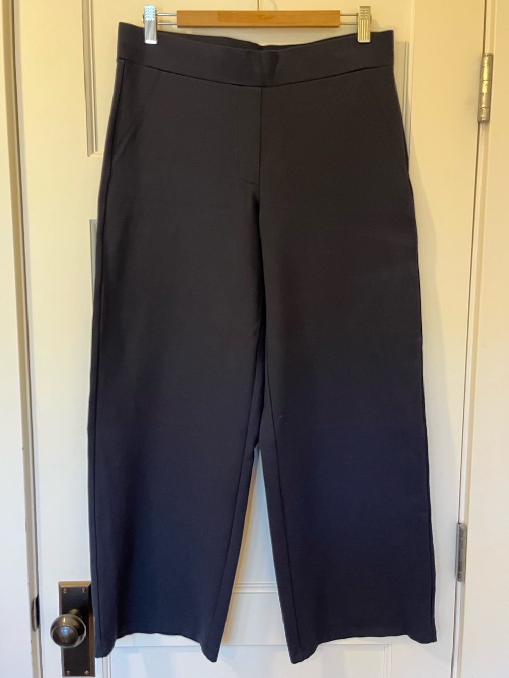 Quince • Ultra-Stretch Ponte Wide Leg Pants • Navy • Size L